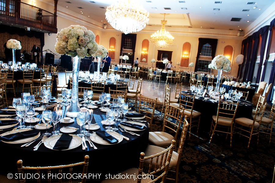 BECKY + JON | SNOWED IN AT THE ESTATE AT FLORENTINE GARDENS | NJ - Studio K